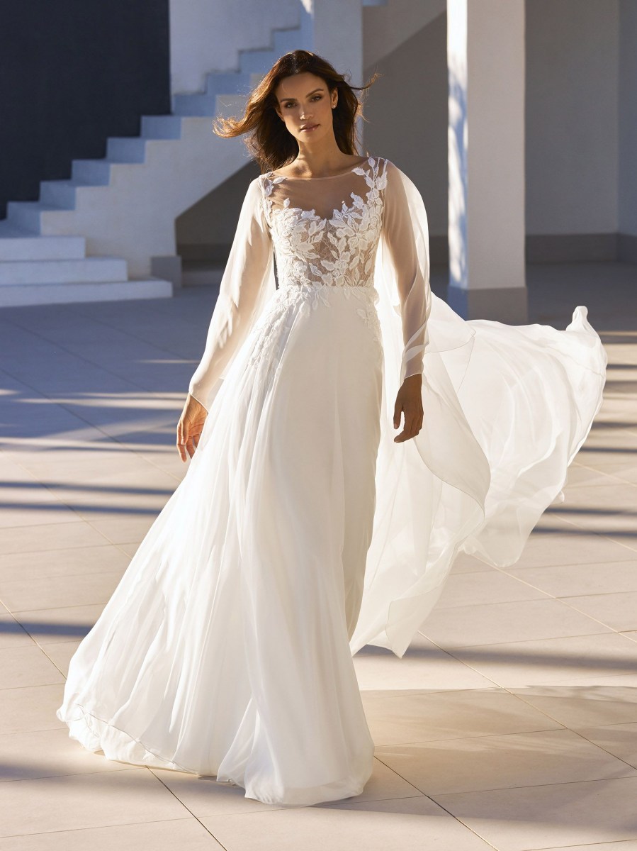 KATINKA_PRONOVIAS_FRONT