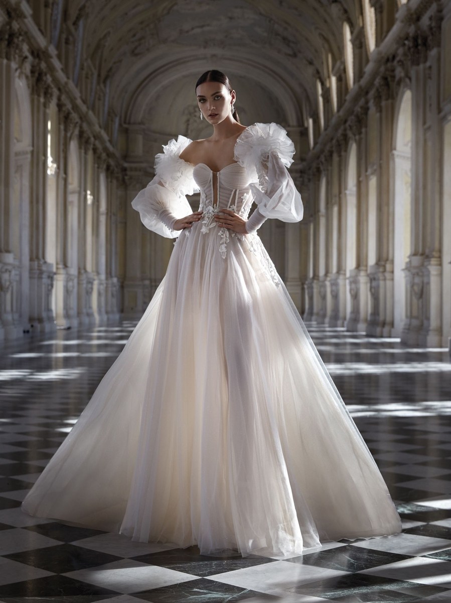 LUCIA_PRONOVIAS_PRIVEE_FRONT